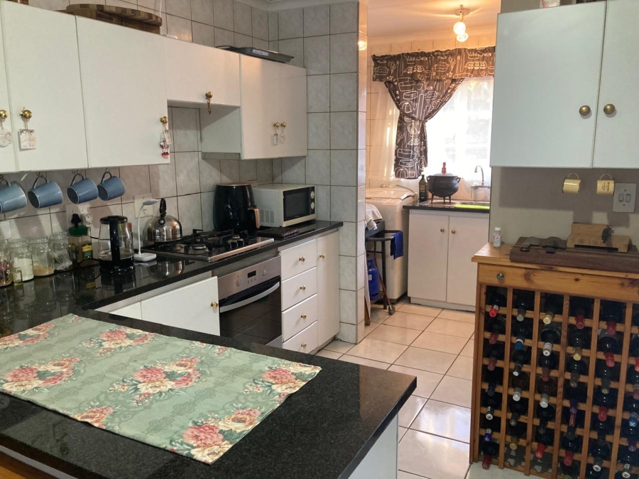 3 Bedroom Property for Sale in Geelhoutpark North West